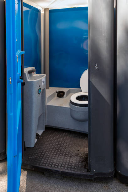 Best Luxury portable toilet rental  in Lytle, TX