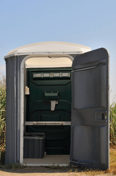 Portable Toilet Options We Offer in Lytle, TX
